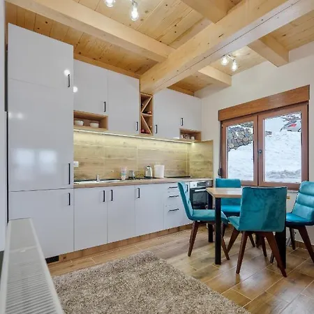 Holiday home Idila Zaovinskog Jezera